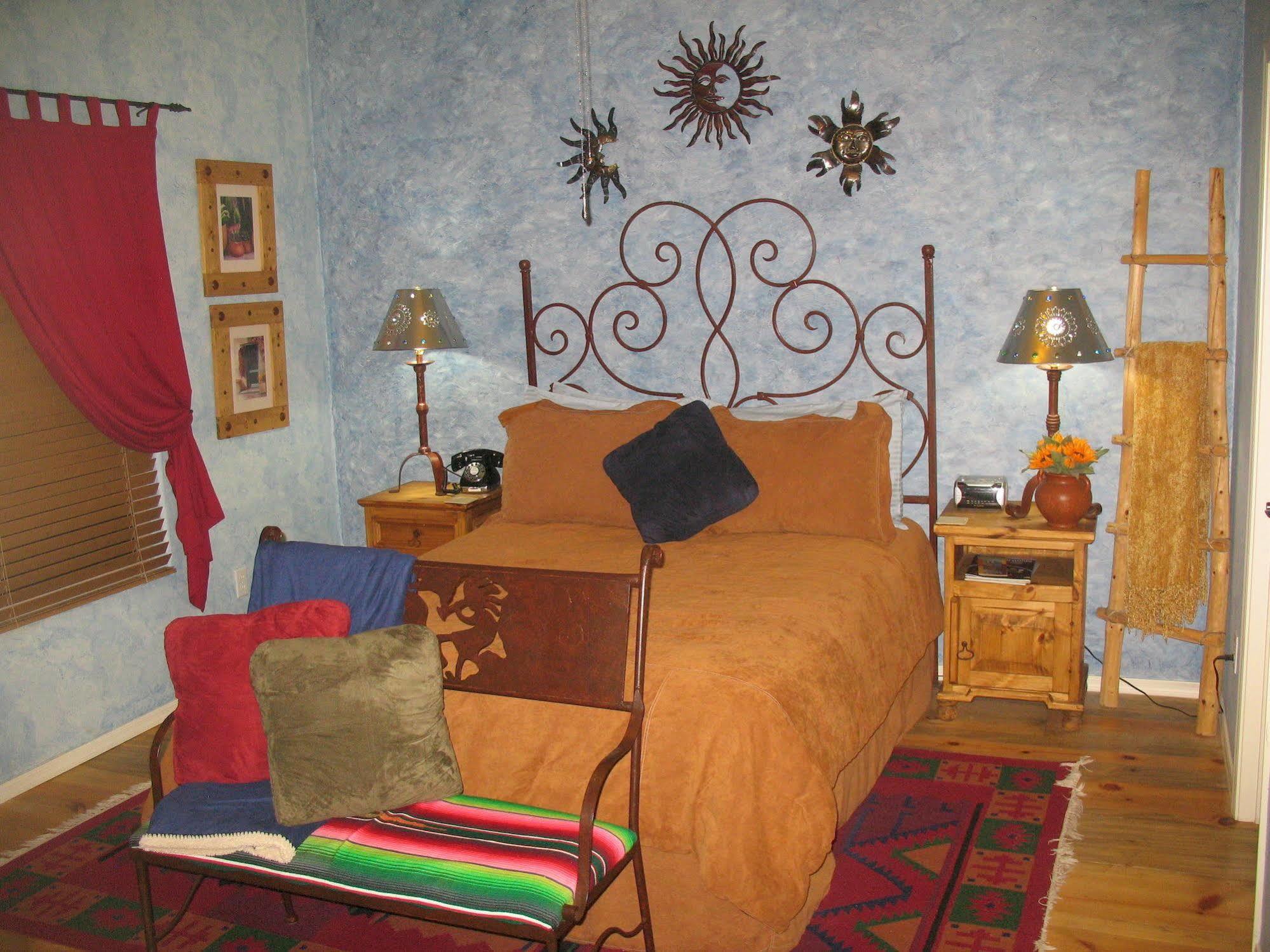 Desert Sol Bed & Breakfast Tucson Bagian luar foto
